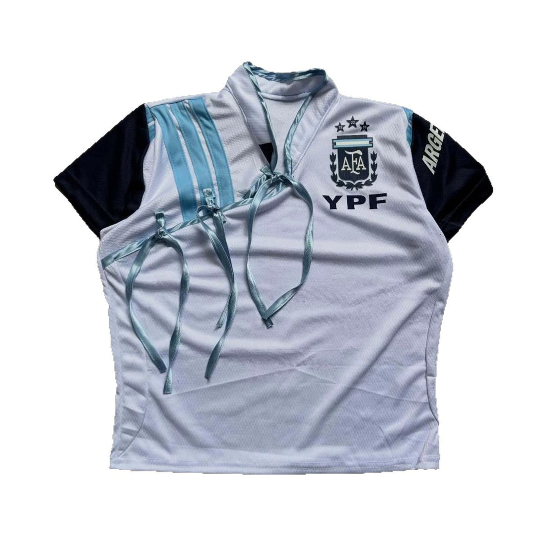 Damen Sport-Trikot mit figurbetontem Schnitt und innovativen Krawatten R&B