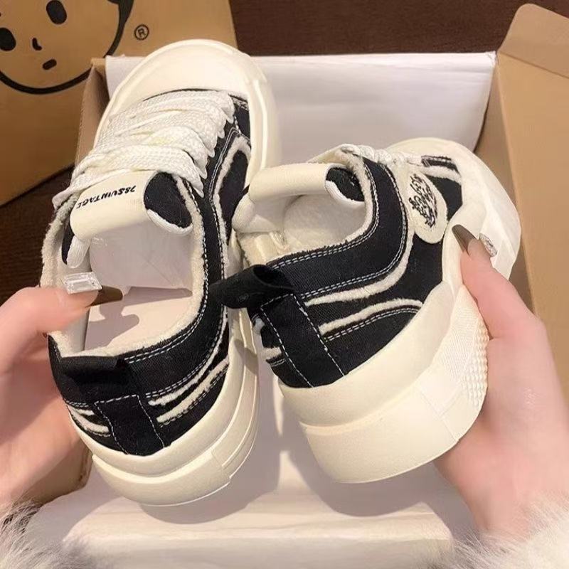 Damen Modische Sneakers mit robustem Sohlenprofil und bequemem Innenfutter R&B