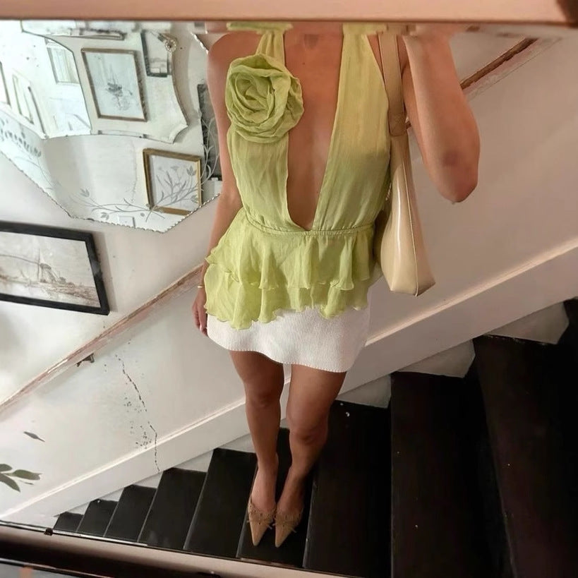 Damen Elegantes Oberteil mit Blumenapplikation und tiefem V-Ausschnitt R&B
