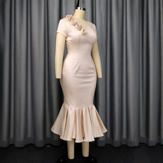 Damen figurbetontes Kleid mit Volant und Blütenapplikationen R&B
