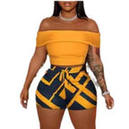 Damen Stylisches Off-Shoulder Oberteil mit gemusterter Shorts R&B