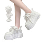 Damen Sportliche Plateau-Sneaker mit modischem Blumendetail R&B