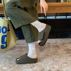 Damen Komfortable Clogs mit breitem Riemen und ergonomischem Fußbett