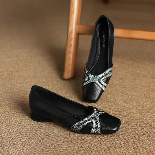 Damen Elegante Ballerinas mit modischem Schnellen-Detail und bequemer Sohle R&B