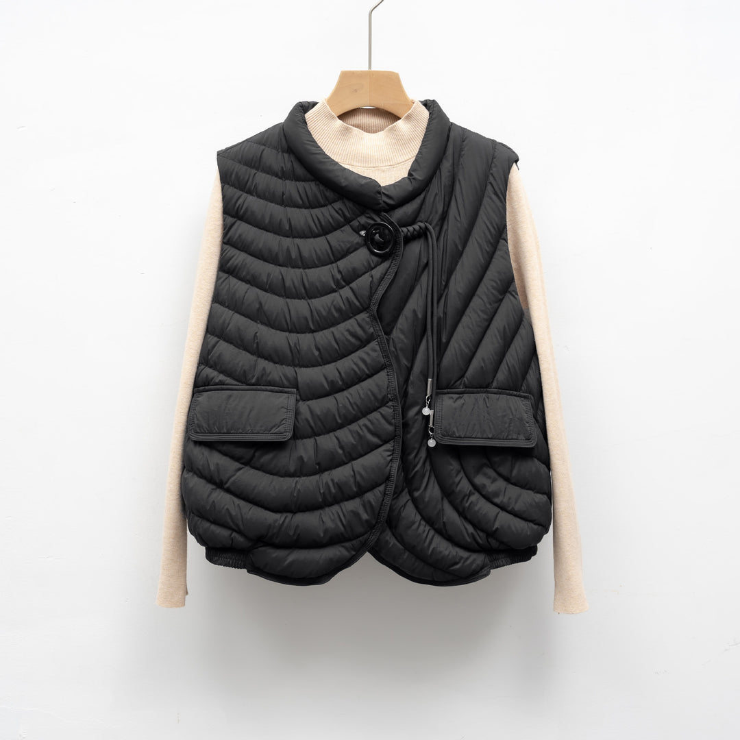 Damen gesteppte Weste mit innovativem Schnitt und funktionalen Taschen R&B