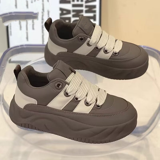 Damen Plattform Sneakers mit dickem Gummi-Style und farblich abgesetzten Details R&B