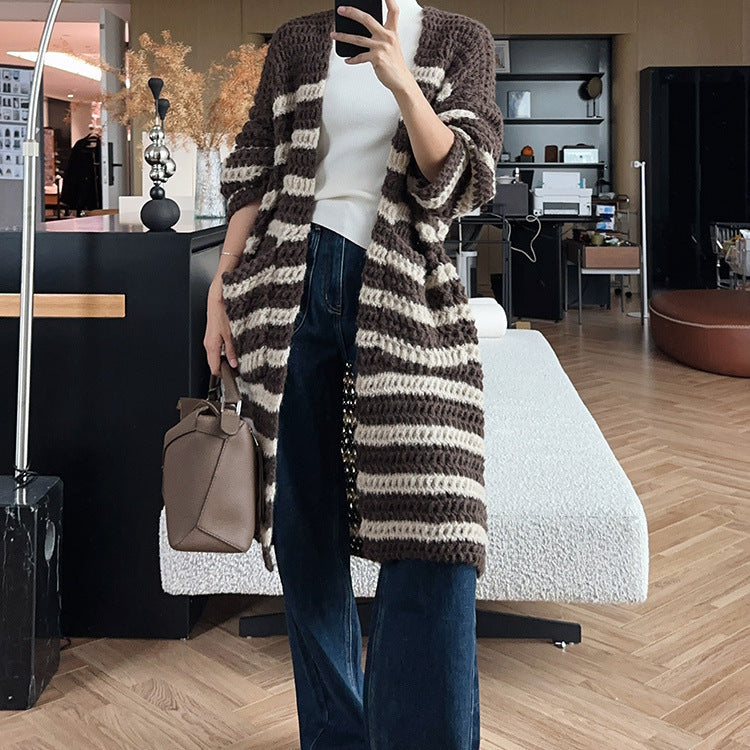 Damen lässige Strickjacke mit breitem Streifenmuster und praktischen Taschen R&B