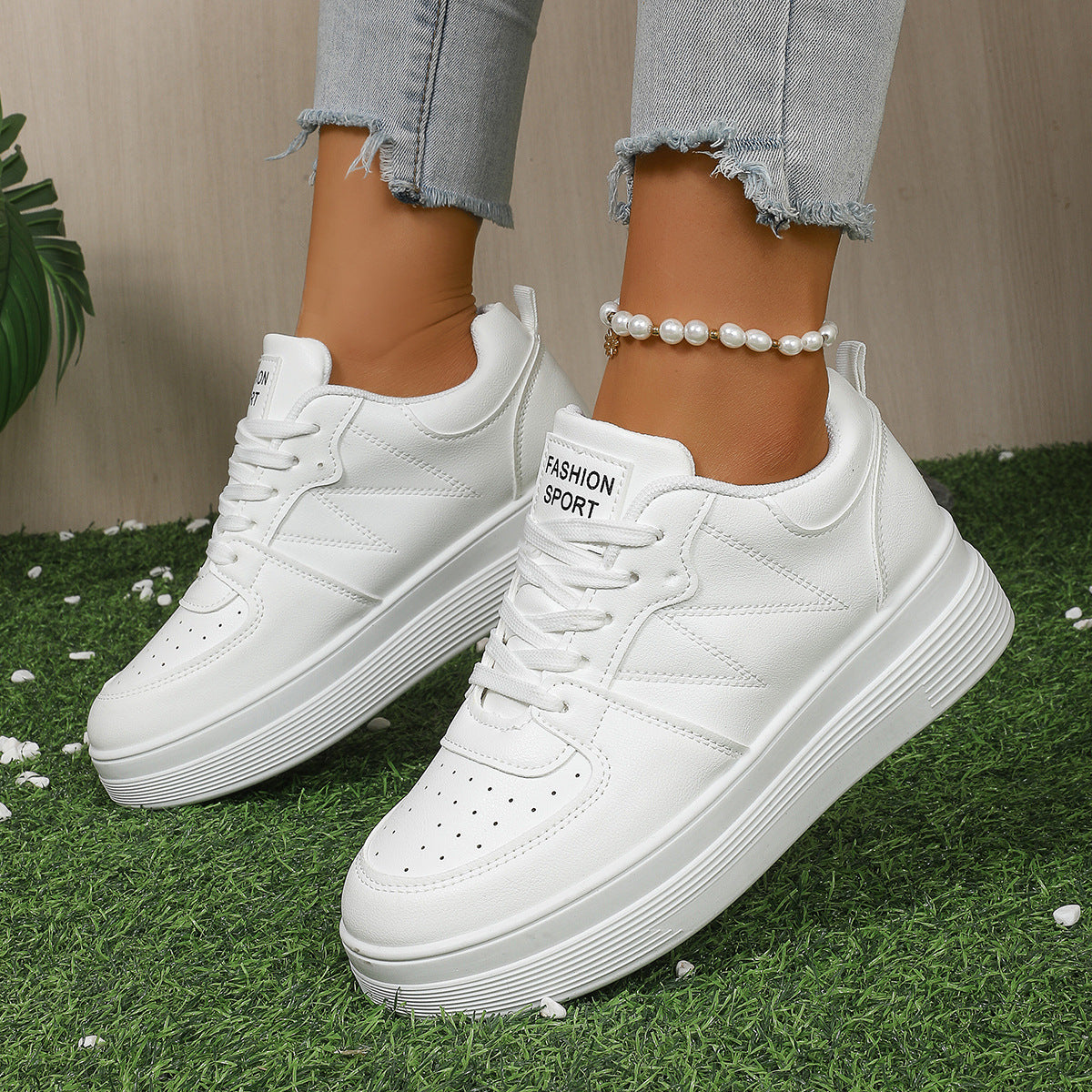 Damen Sneakers mit maximalem Tragekomfort und trendiger Plateau-Sohle R&B