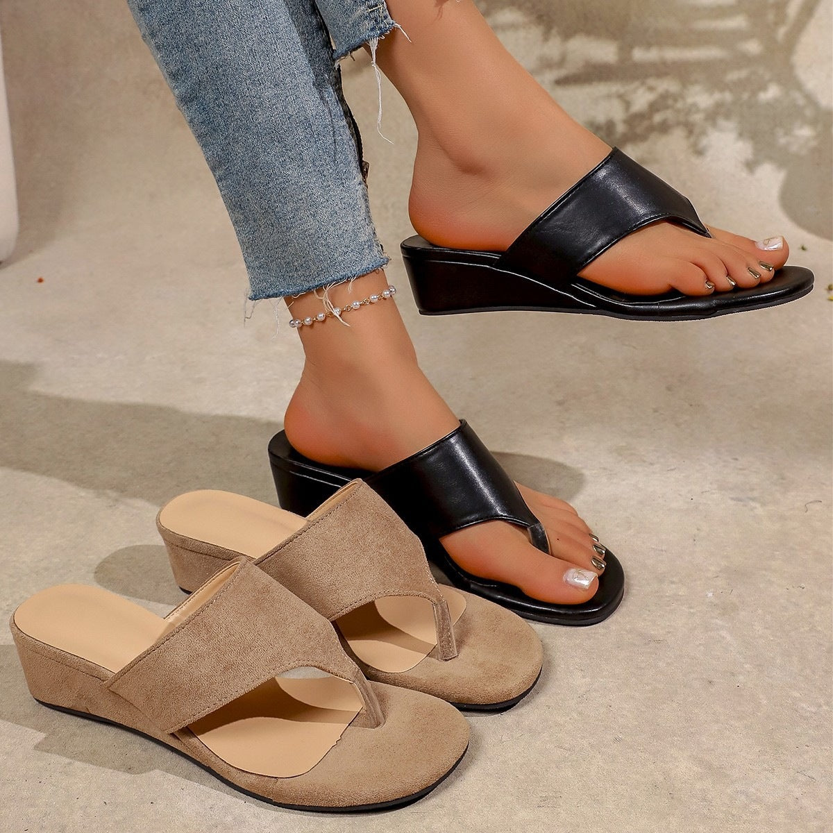 Damen Wedge-Sandalen mit komfortablem Fußbett und modischer Schnalle