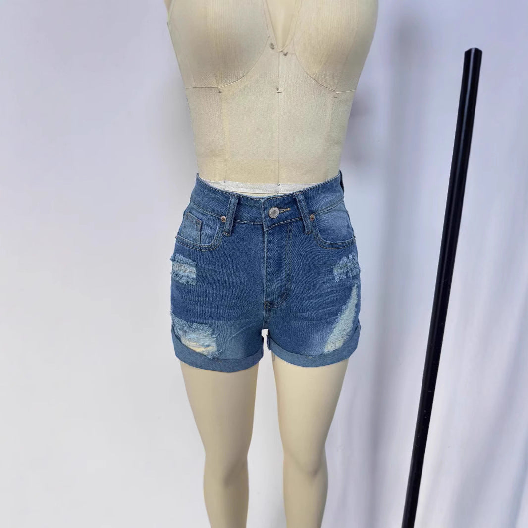 Damen kurze Destroyed Denim-Shorts im lässigen Look mit umgeschlagenen Säumen und stylischen Rissdetails