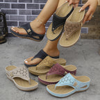 Damen Komfortable Zehentrenner-Sandalen mit modischem Verzierungsdetail R&B