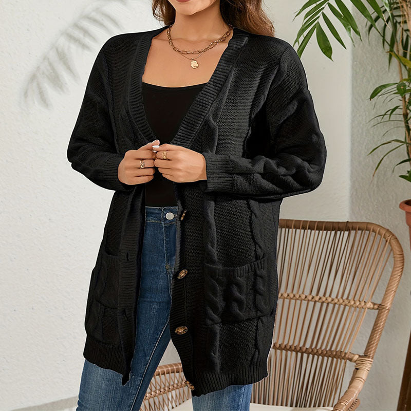 Damen Strickjacke mit großem Zopfmuster und praktischen Taschen R&B