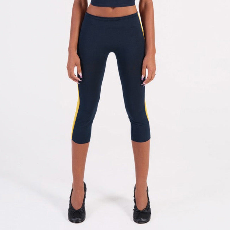 Damen Sportliche 3/4-Leggings mit seitlichen Kontraststreifen R&B