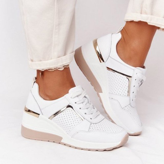 Damen Wedge Sneakers mit atmungsaktiver Oberflächenstruktur und modischem Metallic-Detail R&B