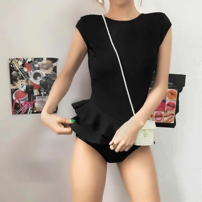 Damen Einteiler Badeanzug mit voluminösem Rüschensaum R&B