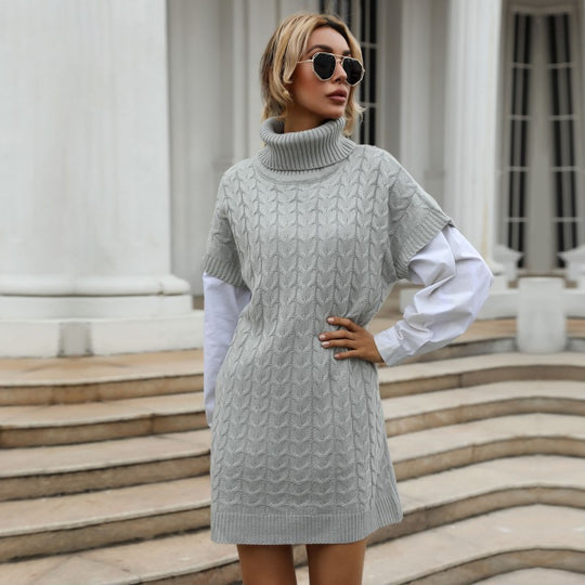 Damen Strickkleid mit hohem Kragen und modernen Schnittdetails R&B
