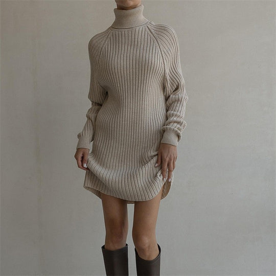 Damen Strickkleid mit hohem Kragen und großen Ärmeln R&B
