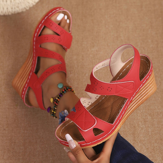 Damen Wedge-Sandalen mit atmungsaktiven Riemen und komfortablem Fußbett R&B