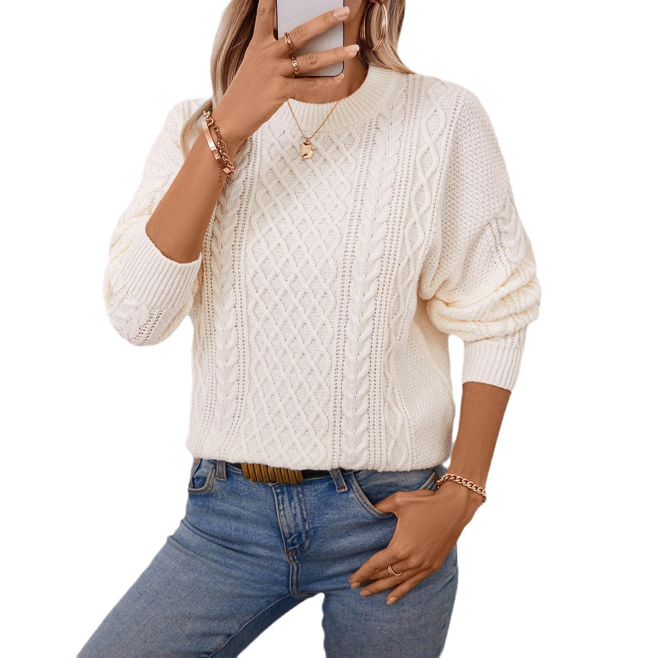 Damen Grobstrickpullover mit raffiniertem Zopfmuster und Rundhalsausschnitt