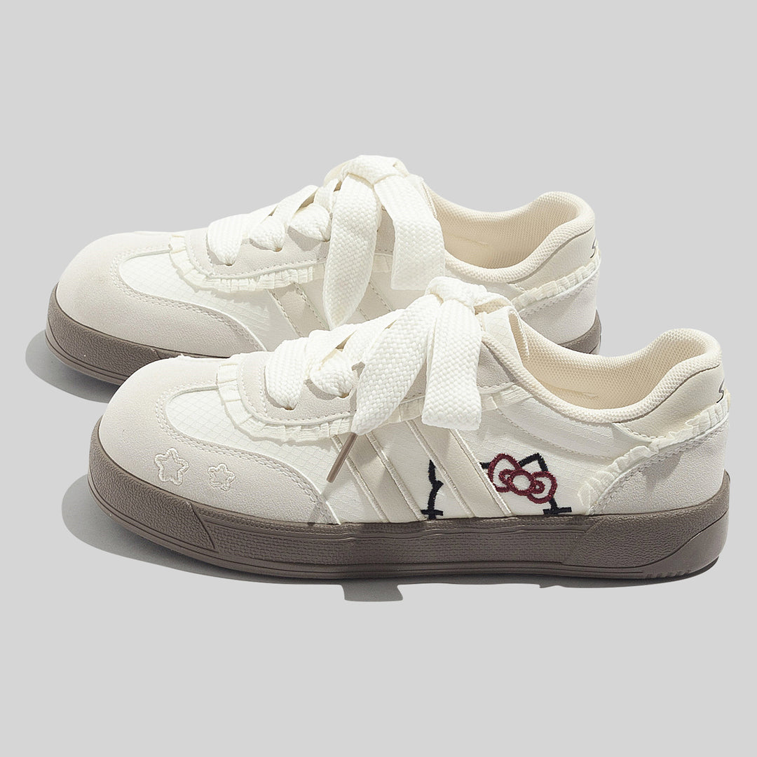 Damen Sportliche Sneaker mit verspieltem Design und einzigartigen Applikationen R&B