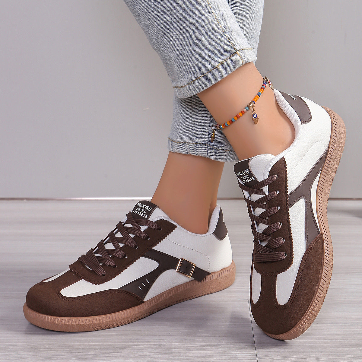 Damen Sportliche Sneakers im retro-inspirierten Design mit atmungsaktiver Mesh-Oberfläche R&B