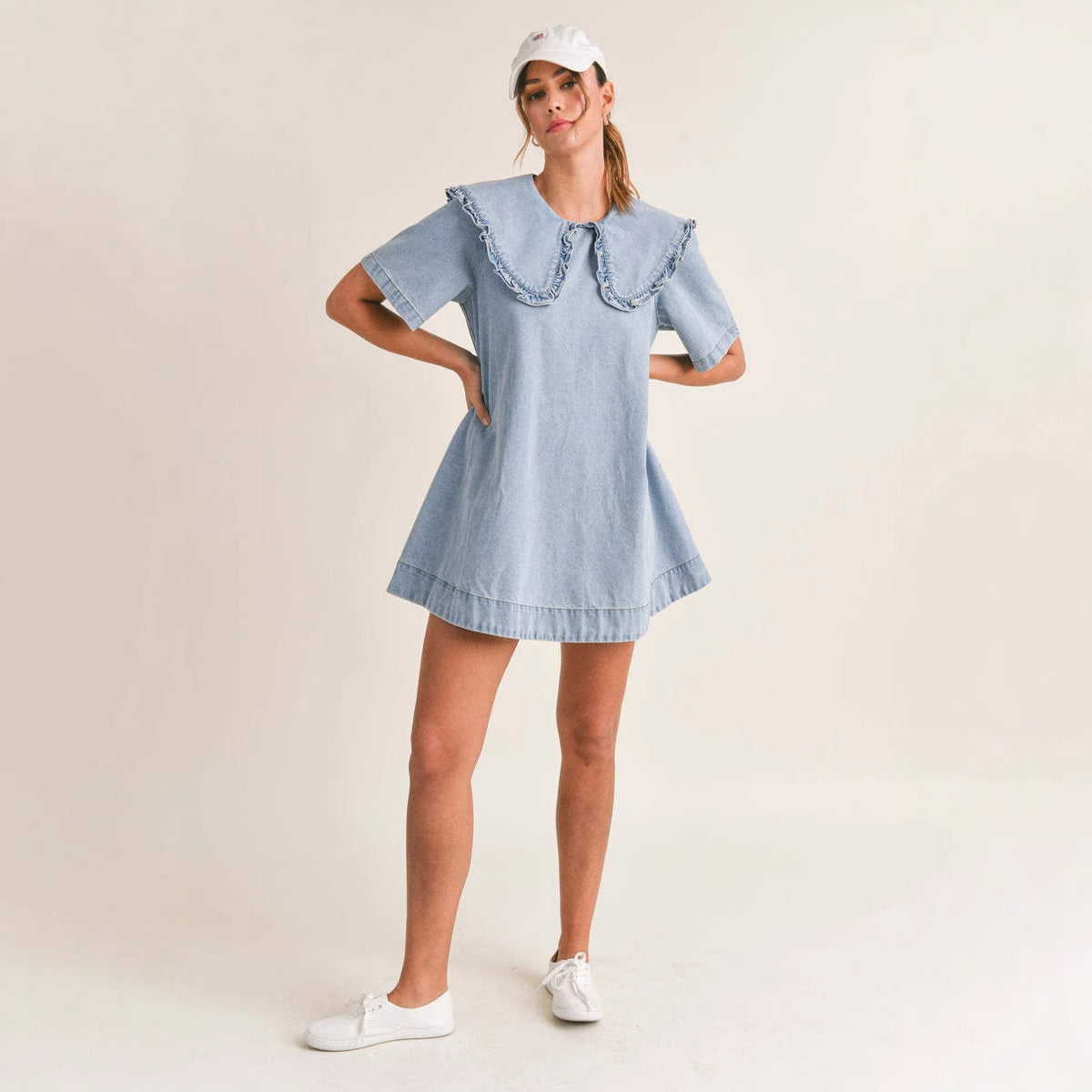 Damen Denim Kleid mit verspieltem Rüschenkragen R&B