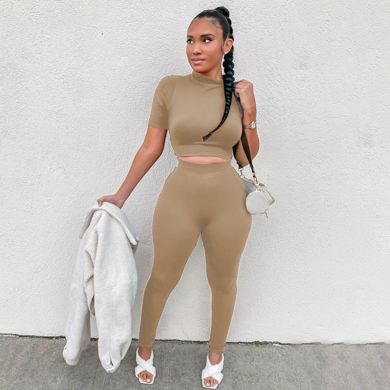 Damen Sportliches Set aus kurzlich-ärmeligem Crop-Top und enganliegenden Leggings R&B