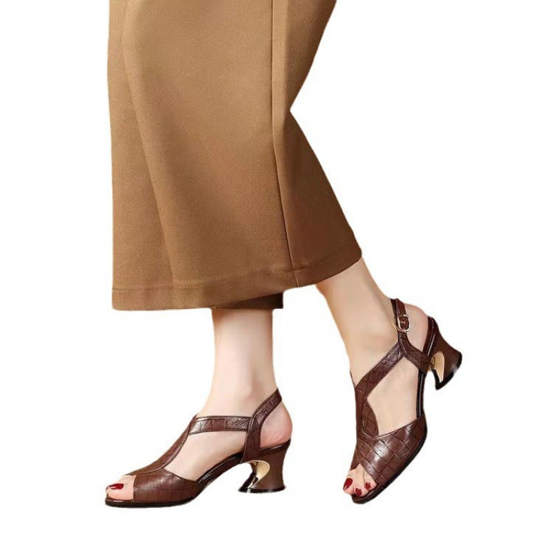 Damen Riemchensandalen mit elegantem Absatz R&B