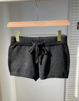 Damen weiche Strickshorts mit praktischem Kordelzug R&B
