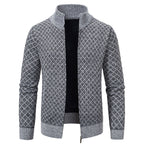 Herren Strickjacke mit modernem Zopfdesign und hohem Stehkragen R&B