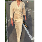 Damen Elegantes Satin Kleid mit blumigem Design und Wickeloptik R&B