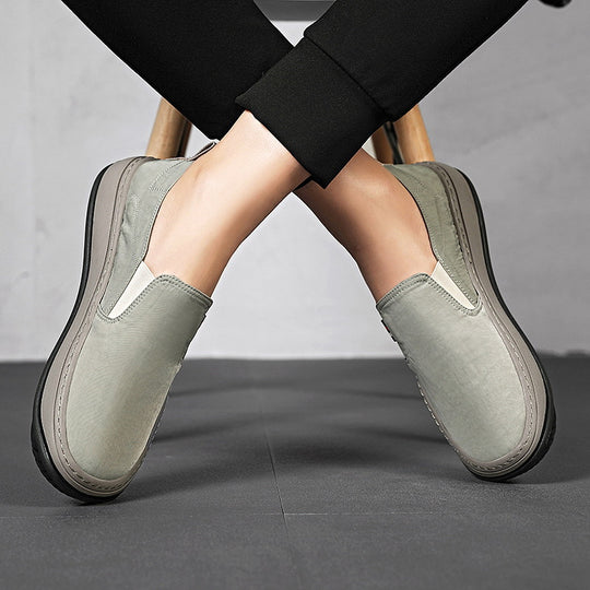 Damen Slip-On Sneakers mit atmungsaktiver Oberflächenstruktur R&B
