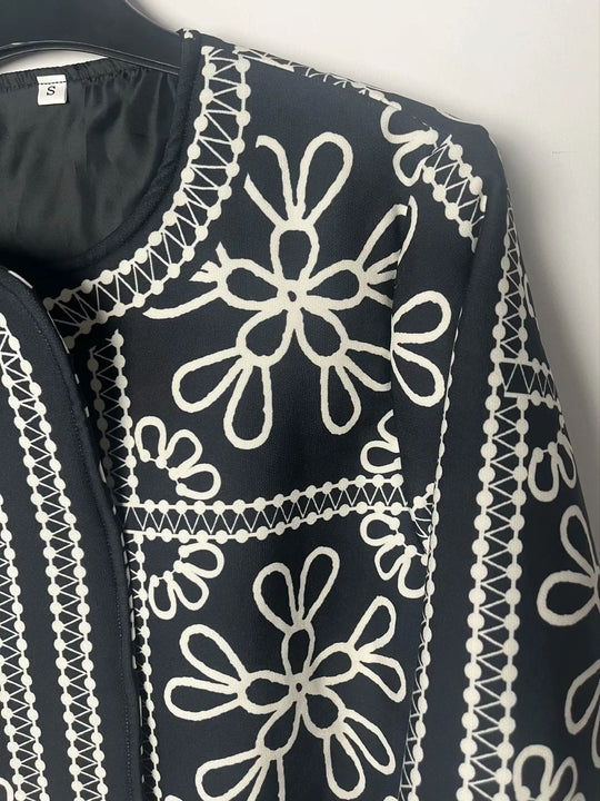 Damen gestickte Jacke mit floralem Design und modernem Schnitt R&B