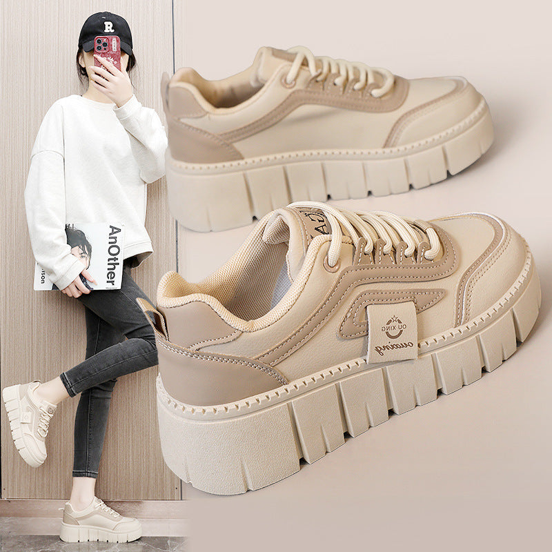 Damen Plattform Sneakers mit dämpfendem Sohlenprofil und sportlichem Design R&B