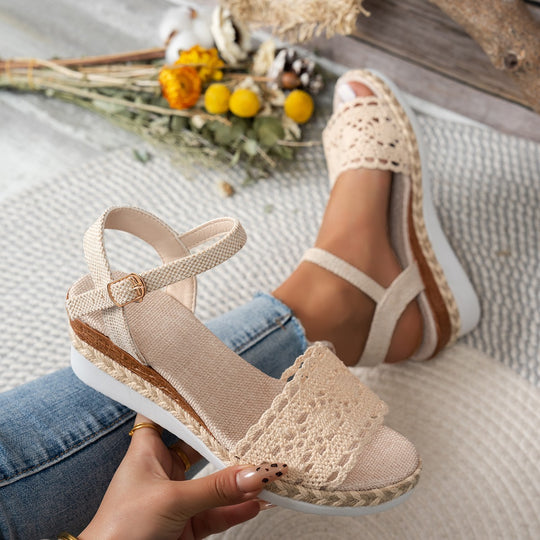 Damen Wedge-Sandalen mit floralem Häkelmuster und rutschfester Sohle R&B