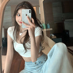 Damen Crop-Top mit enganliegendem Rundhalsausschnitt und figurbetontem Schnitt