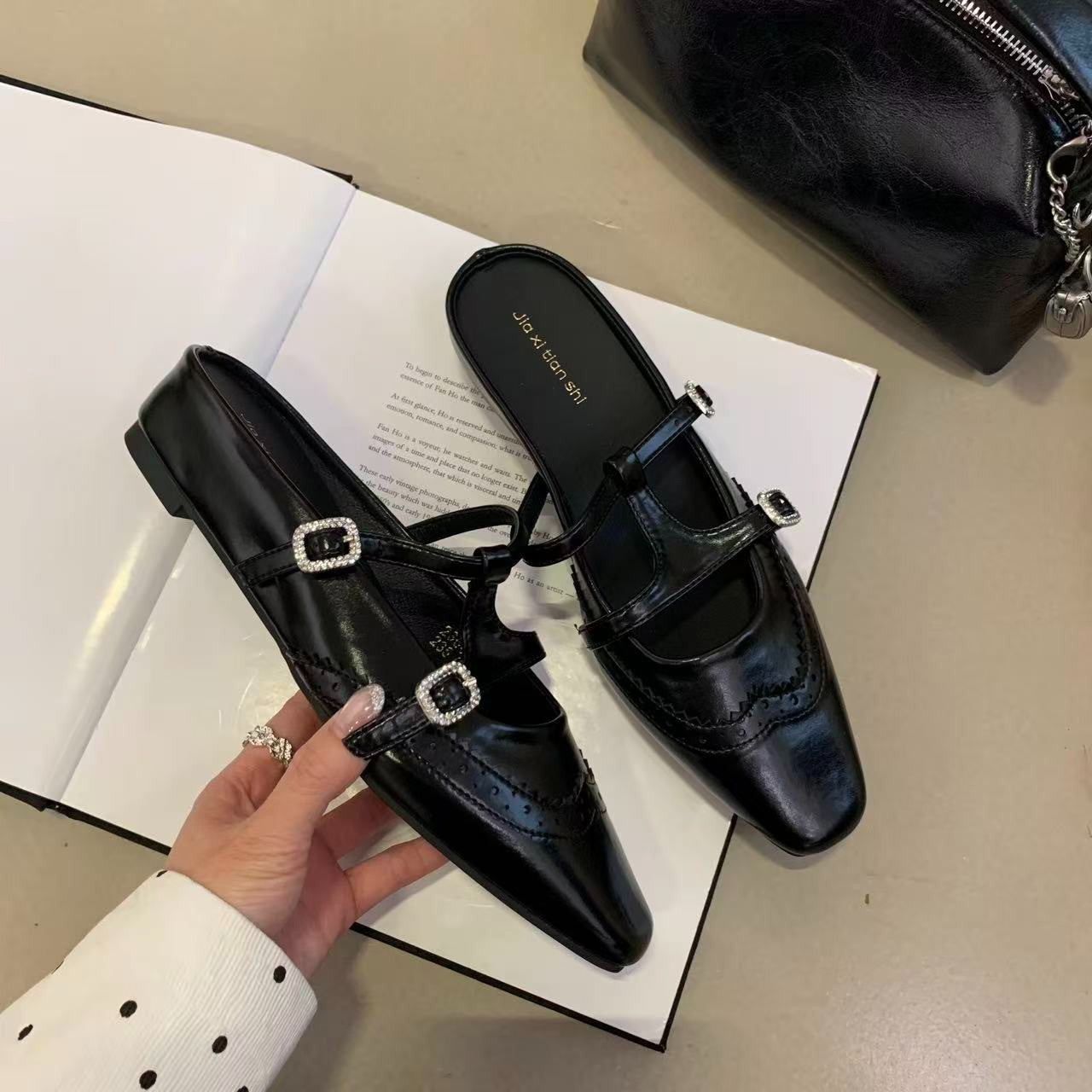 Damen Slingback-Pantoletten mit elegantem Riemendesign und funkelndem Glanz EB