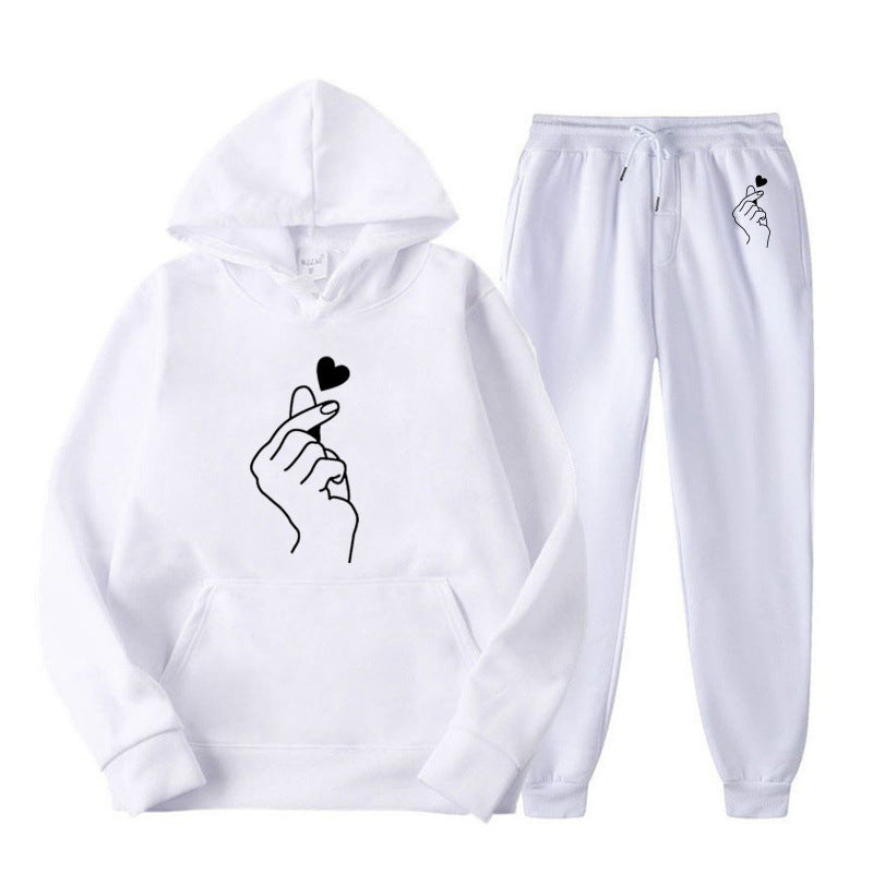 Damen Jogginganzug mit kreativem Herzmotiv und bequemer Passform