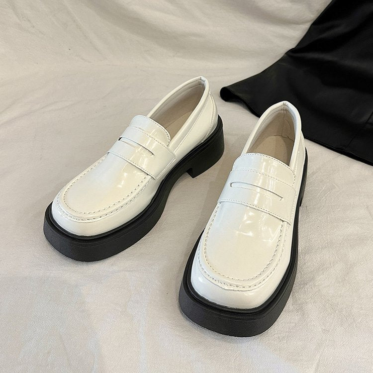 Damen modische Slip-On Loafer mit robustem Sohlenprofil und eleganter Lederausstattung R&B