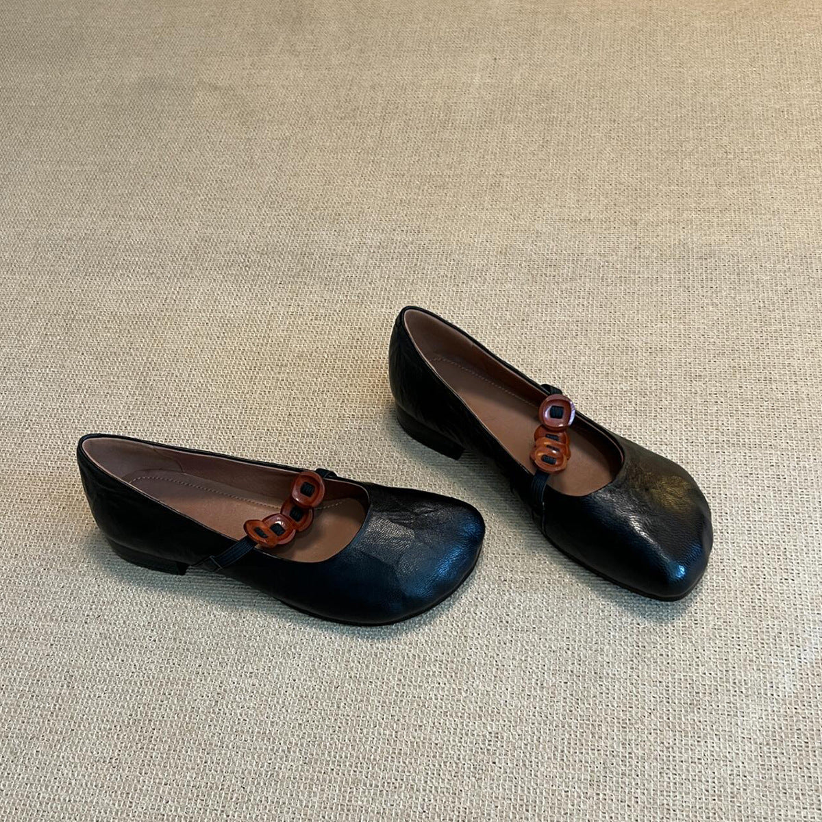 Damen elegante Ballerinas mit einzigartigem Riemchenakzent