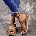 Damen Komfortable und modische Riemensandalen mit floralem Design