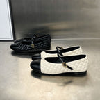 Damen Ballerinas mit eleganter Steppung und dekorativem Riemen R&B