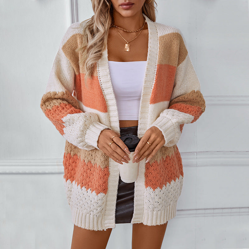 Damen Strickjacke mit trendigem Blockdesign und luftiger Haptik