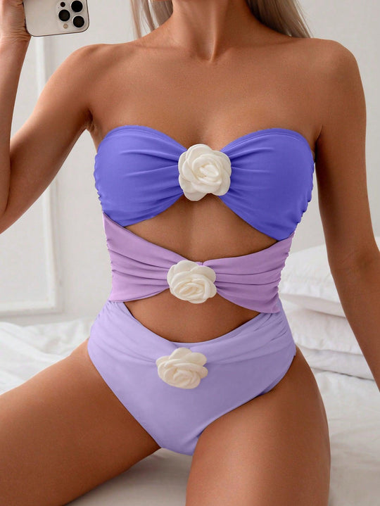 Damen Bandeau-Badeanzug mit eleganten Rüschen und floralen Akzenten R&B