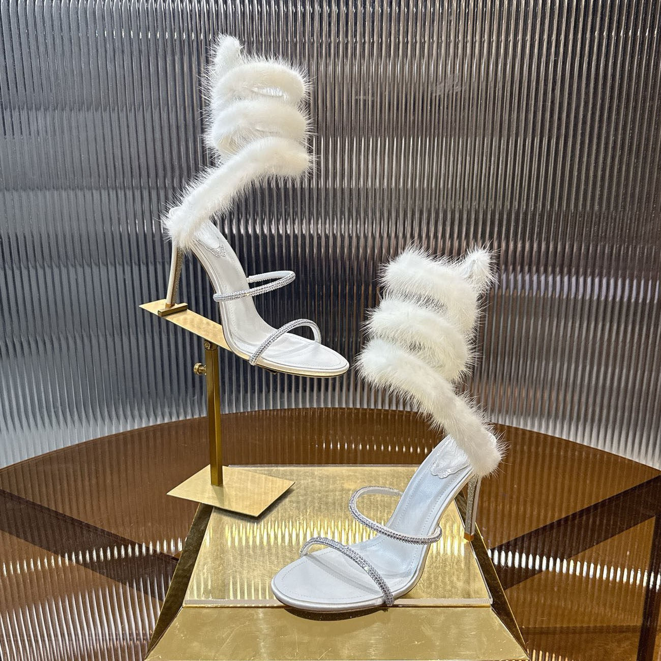 Damen Elegante Hochwertige Sandalen mit funkelnden Riemen und luxuriösem Kunstfell R&B
