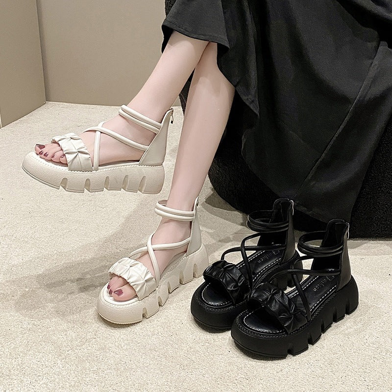 Damen modische Keilsandalen mit raffiniertem Riemendesign R&B