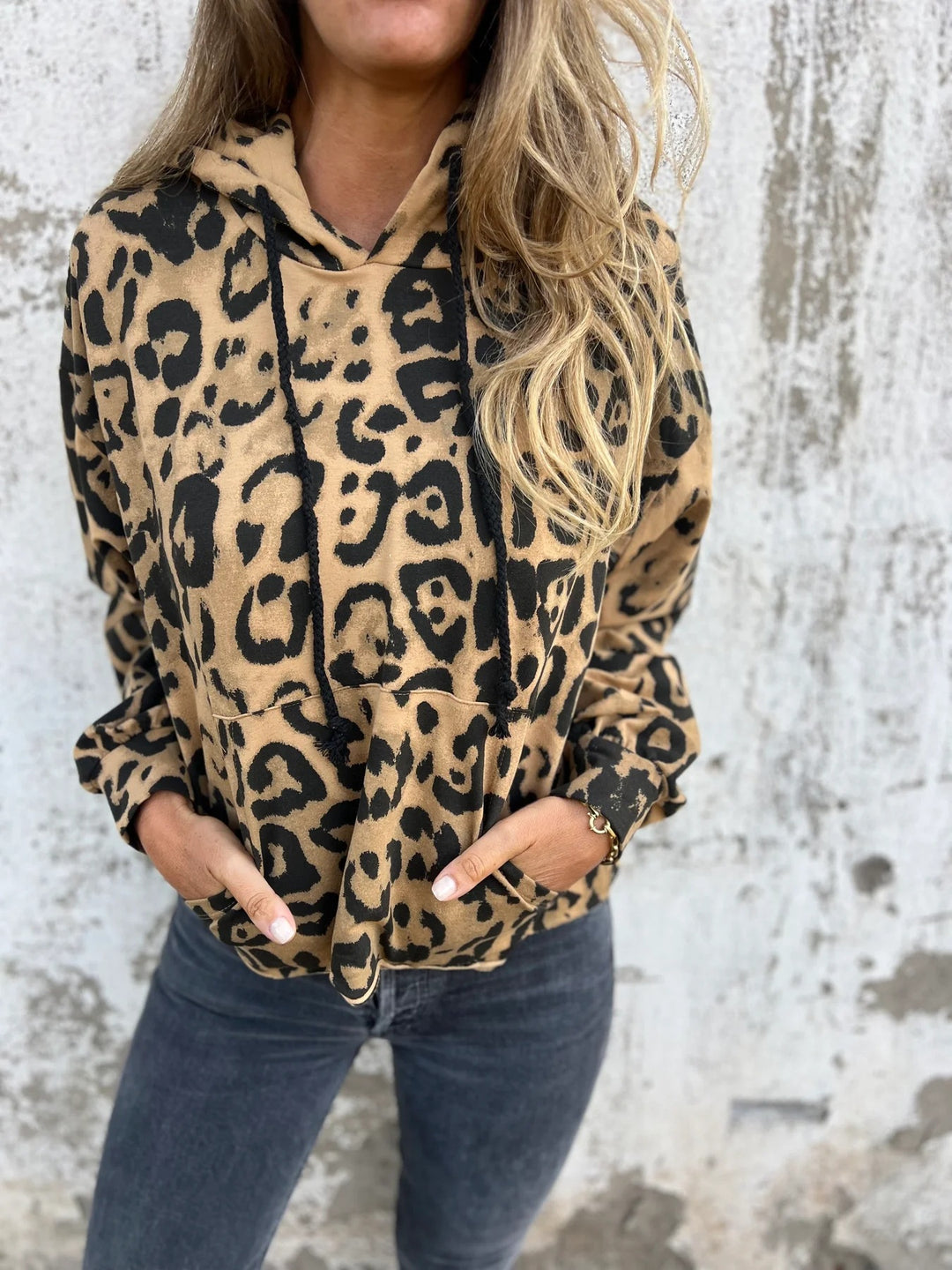 Damen Kapuzenpullover mit lässigem Leopardenmuster und praktischen Seitentaschen R&B