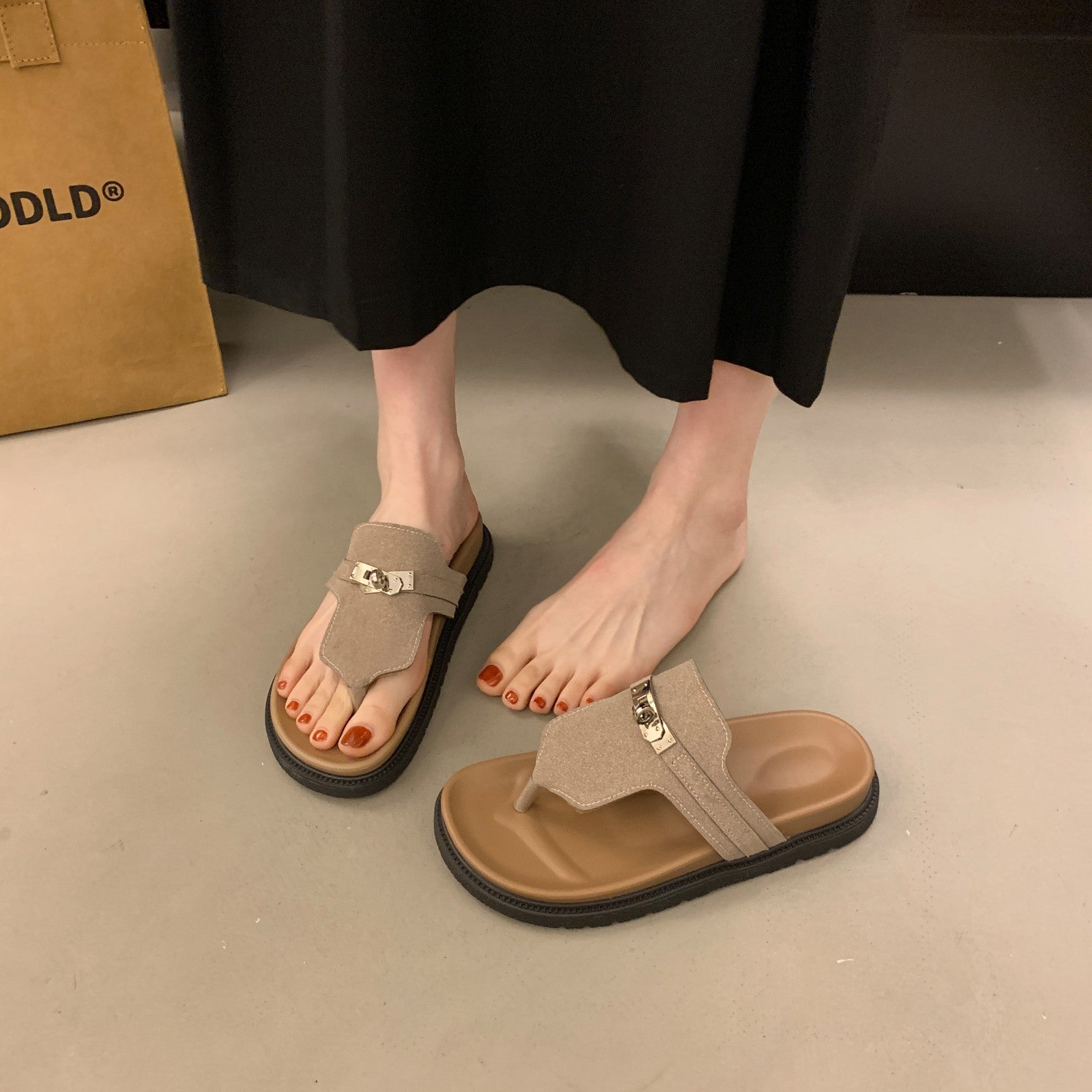 Damen modische Flip-Flops mit elegantem Riemendesign EB