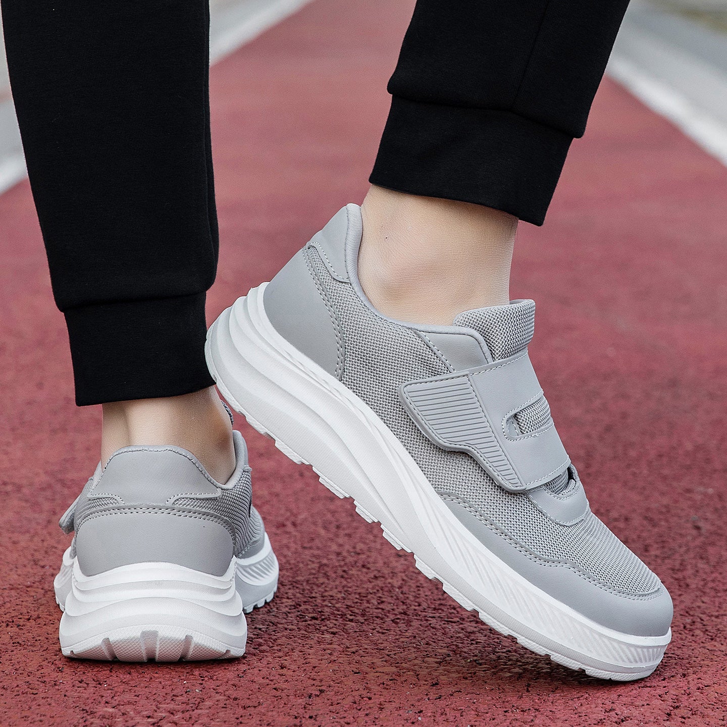 Damen komfortable Slip-On Sneakers mit elastischem Klettverschluss R&B
