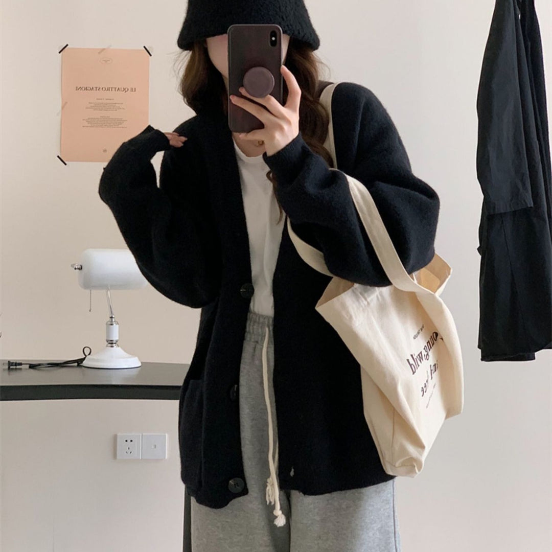 Damen Gemütliche Strickjacke mit weiten Ärmeln und praktischen Taschen R&B